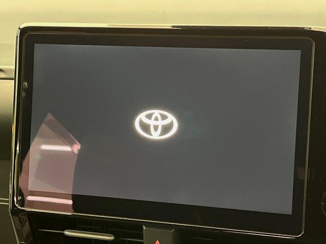 TOYOTA NOAH HYBRID 4WD 2023