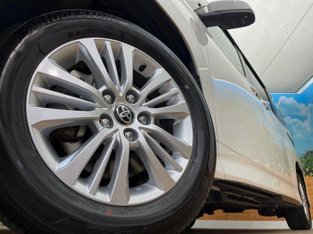 TOYOTA NOAH HYBRID 4WD 2023