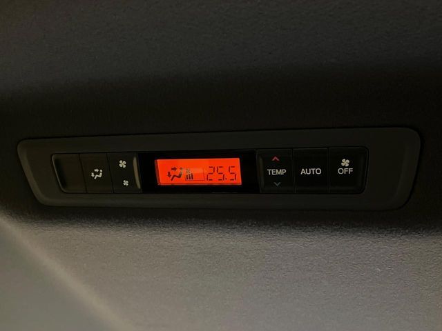 TOYOTA ESQUIRE 4WD 2018