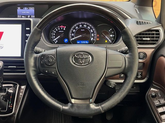 TOYOTA ESQUIRE 4WD 2018