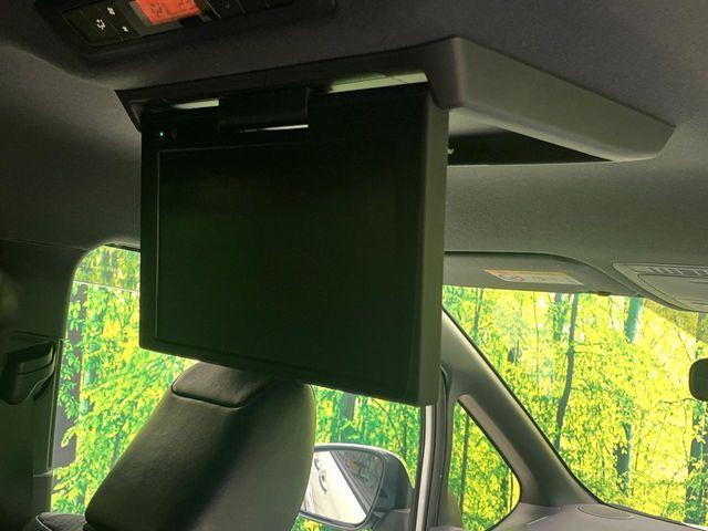 TOYOTA VOXY HYBRID 2020