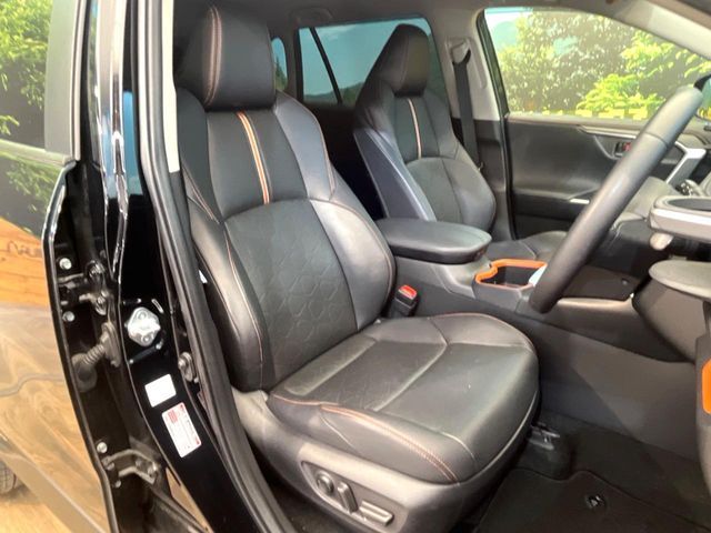 TOYOTA RAV4 4WD 2023