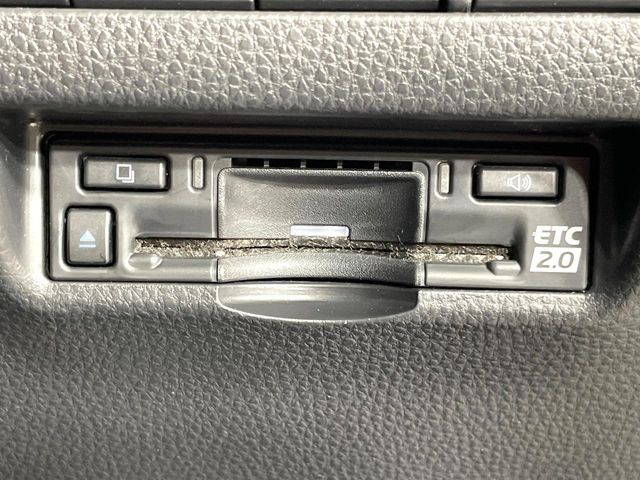 TOYOTA HARRIER HYBRID 2023