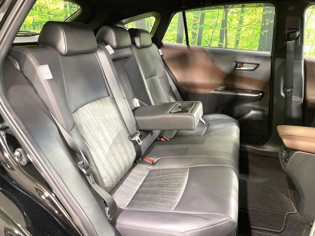 TOYOTA HARRIER HYBRID 2023