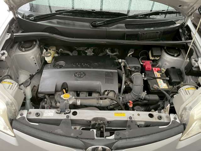 TOYOTA SIENTA 2011