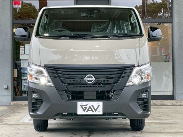 NISSAN NV350 CARAVAN 2025