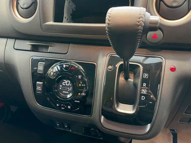 NISSAN NV350 CARAVAN 2025