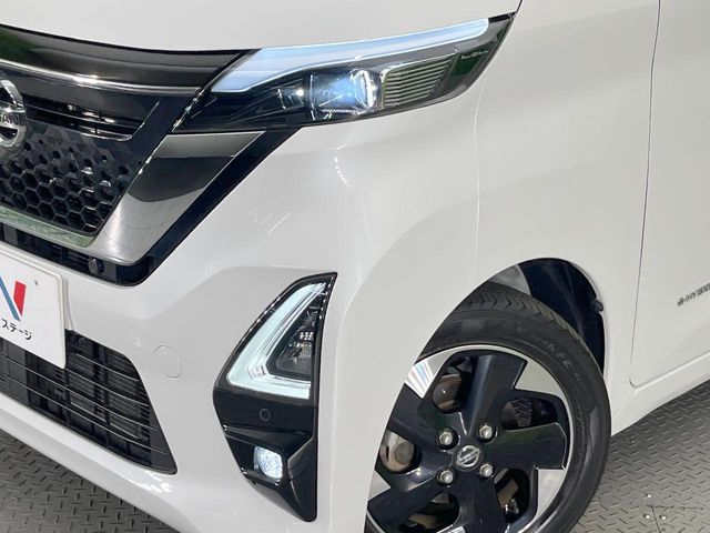 NISSAN ROOX 2021