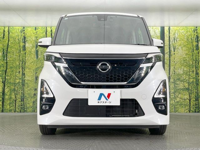 NISSAN ROOX 2021