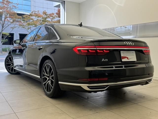 AUDI AUDI A8 2022
