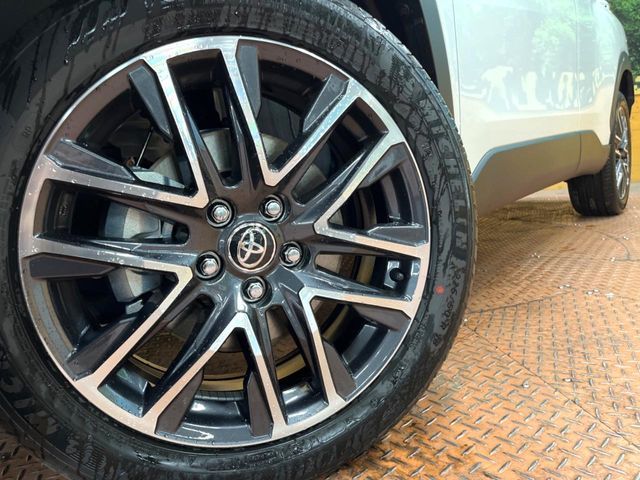 TOYOTA COROLLA CROSS HYBRID 2025