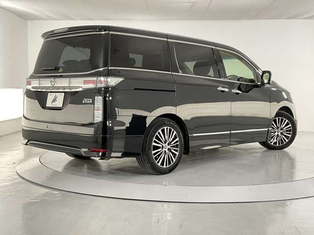 NISSAN ELGRAND 2021