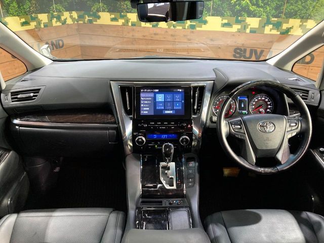 TOYOTA ALPHARD 2023