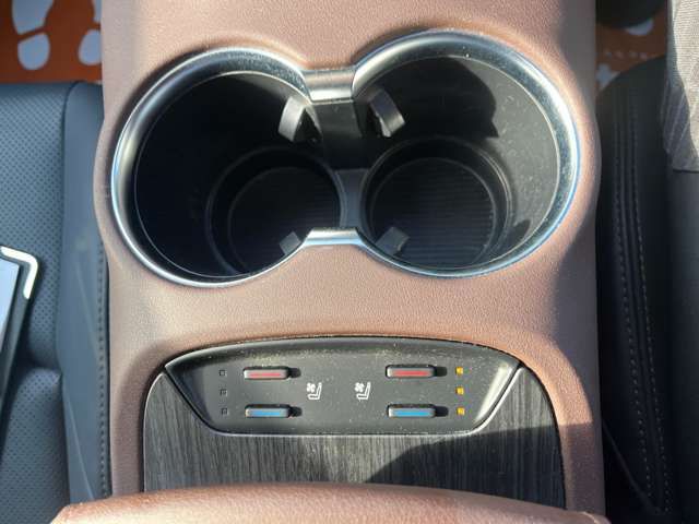 TOYOTA HARRIER HYBRID 2024