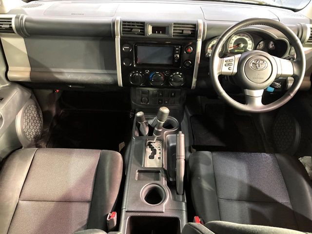 TOYOTA FJ CRUISER 4WD 2017