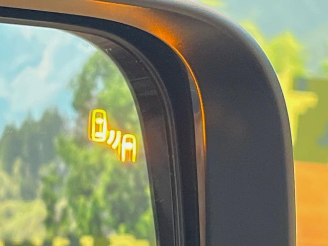 MITSUBISHI DELICA D:5 4WD 2023