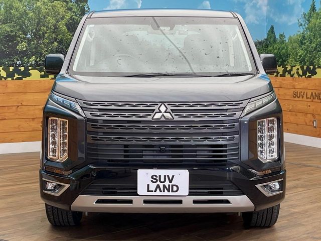 MITSUBISHI DELICA D:5 4WD 2023