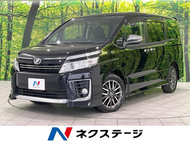 TOYOTA VOXY 4WD 2015