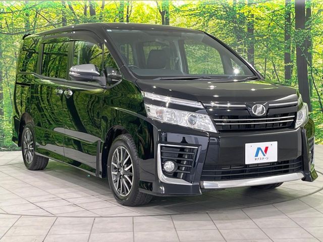 TOYOTA VOXY 4WD 2015