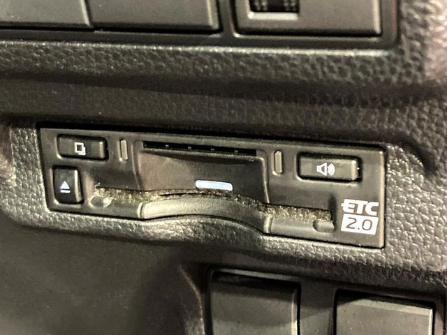 TOYOTA COROLLA CROSS HYBRID 2025