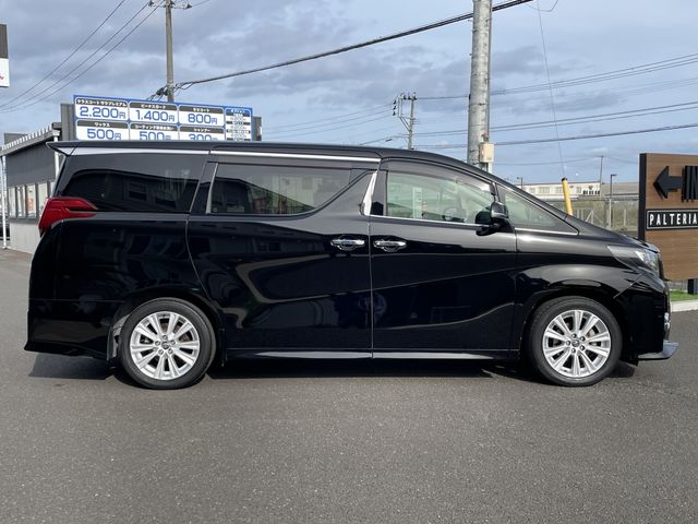 TOYOTA ALPHARD 2017