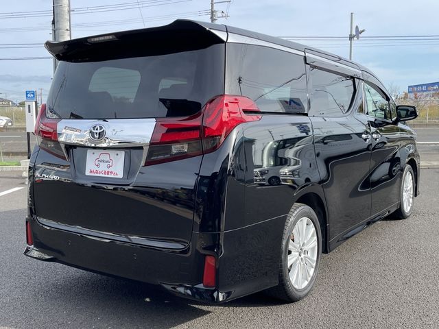 TOYOTA ALPHARD 2017