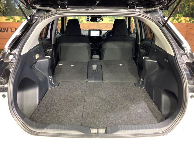 TOYOTA YARIS CROSS 2025