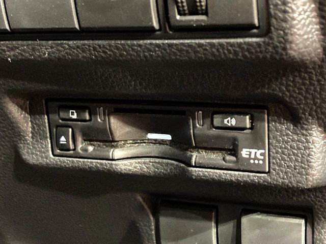 TOYOTA COROLLA CROSS HYBRID 2025