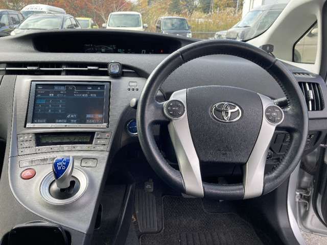 TOYOTA PRIUS 2013