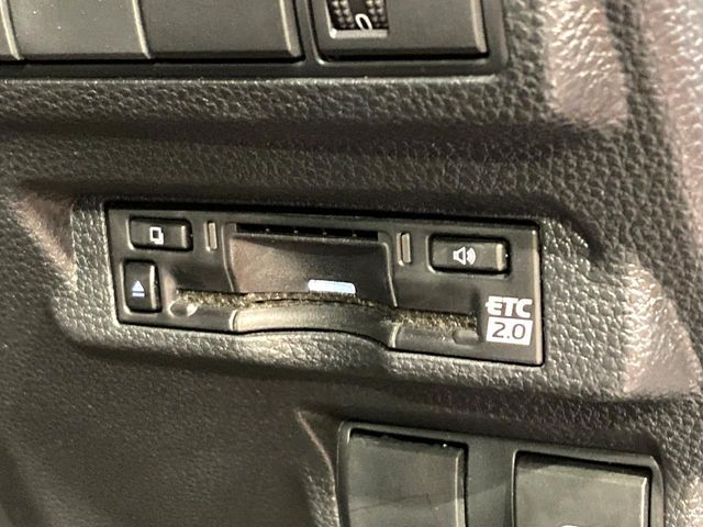 TOYOTA COROLLA CROSS HYBRID 2025