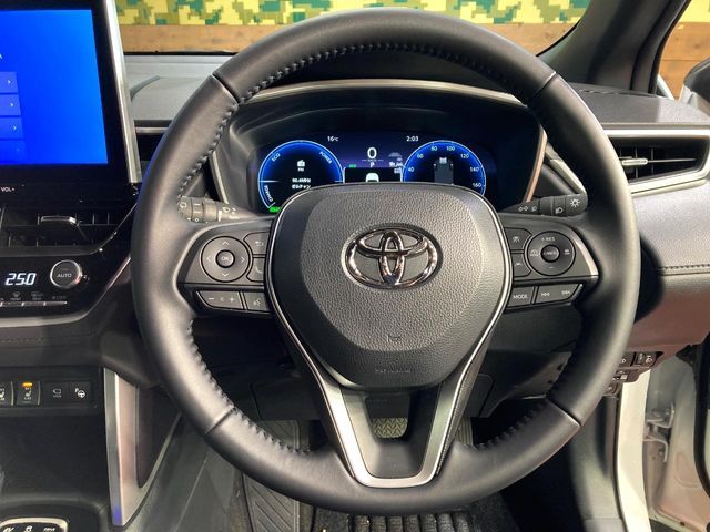 TOYOTA COROLLA CROSS HYBRID 2025