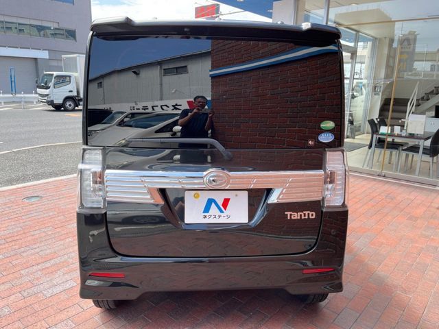 DAIHATSU TANTO CUSTOM 2017