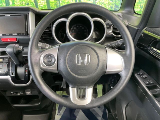 HONDA N BOX CUSTOM 2016