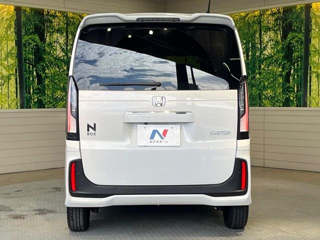 HONDA N BOX CUSTOM 2024