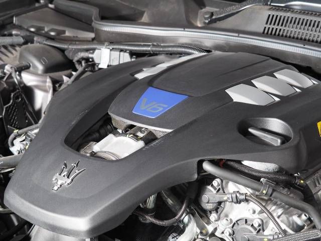 MASERATI MASERATI QUATTROPORTE 2022