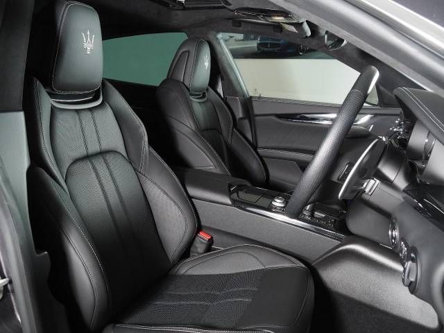 MASERATI MASERATI QUATTROPORTE 2022