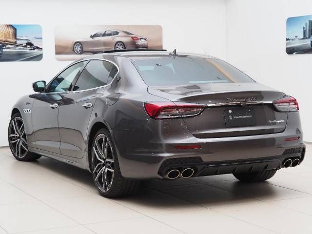 MASERATI MASERATI QUATTROPORTE 2022