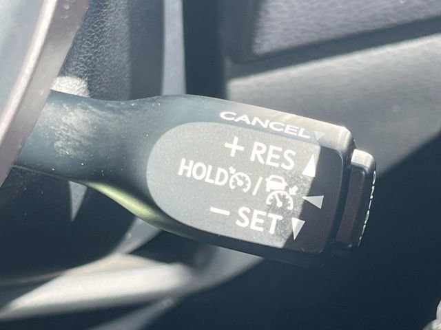 TOYOTA HARRIER 2WD 2017