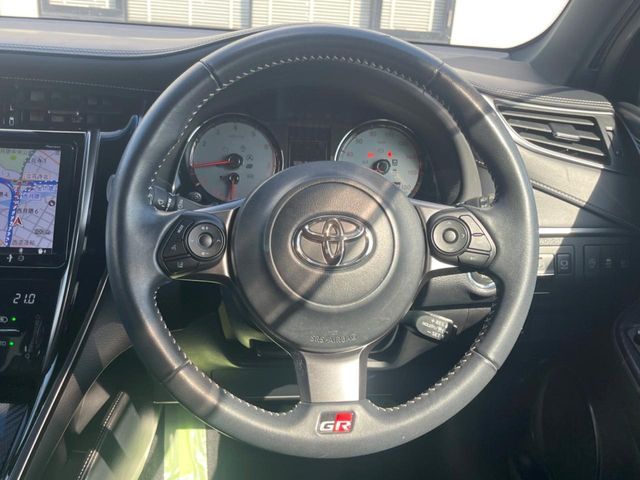 TOYOTA HARRIER 2WD 2017