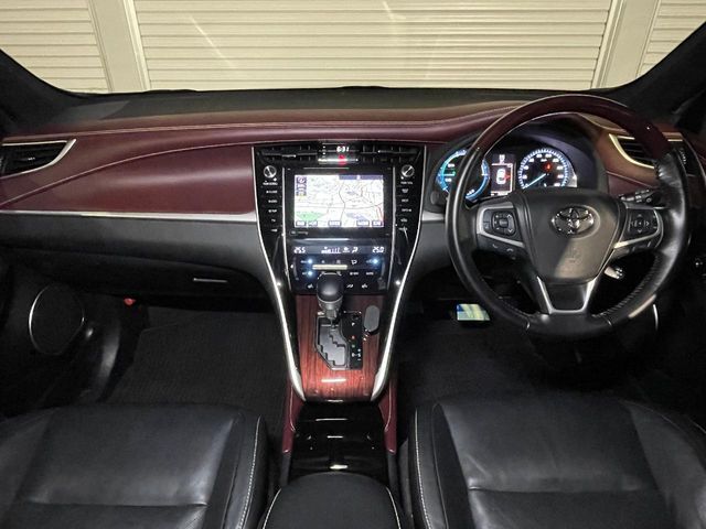 TOYOTA HARRIER HYBRID 2015