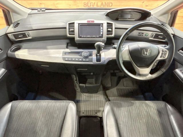 HONDA FREED HYBRID 2013