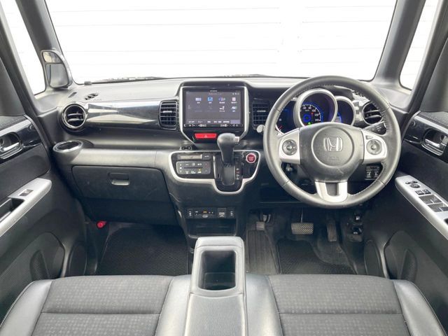 HONDA N BOX CUSTOM 2017