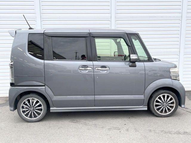 HONDA N BOX CUSTOM 2017