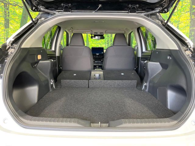 TOYOTA YARIS CROSS 2025