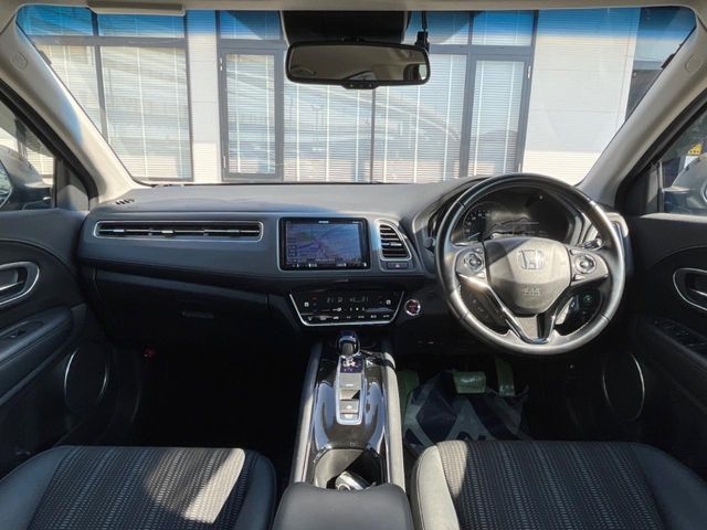 HONDA VEZEL HYBRID 2017