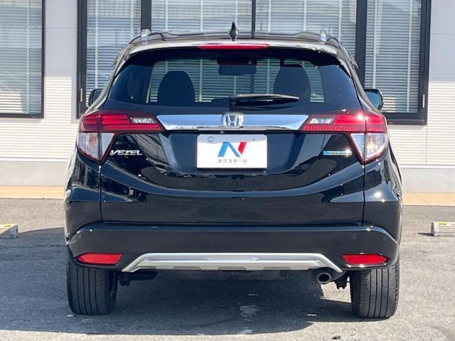 HONDA VEZEL HYBRID 2017