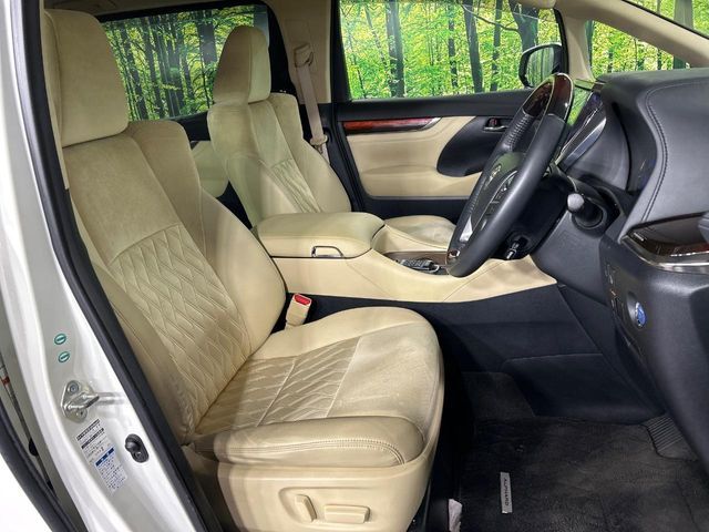 TOYOTA ALPHARD hybrid 4WD 2015