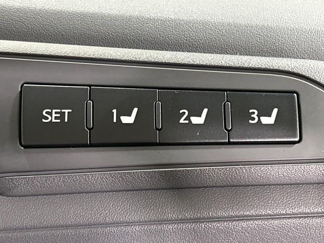 TOYOTA ALPHARD hybrid 4WD 2015