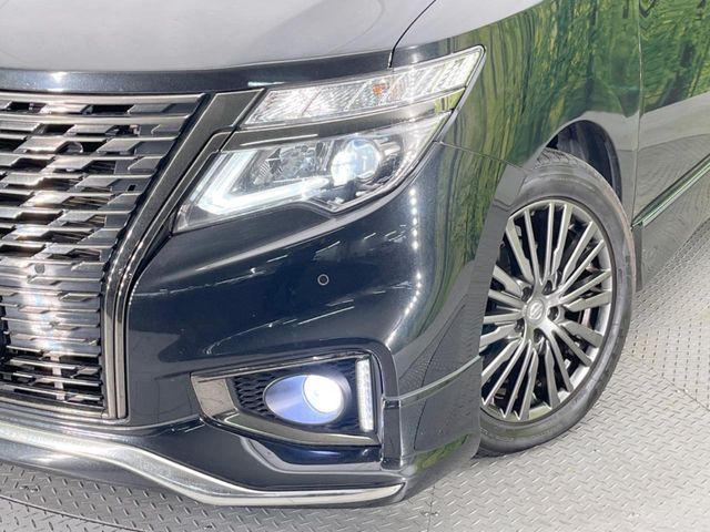 NISSAN ELGRAND 2022