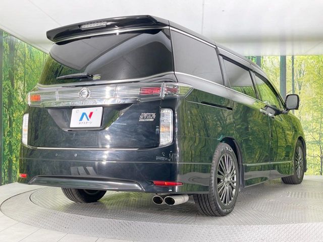 NISSAN ELGRAND 2022